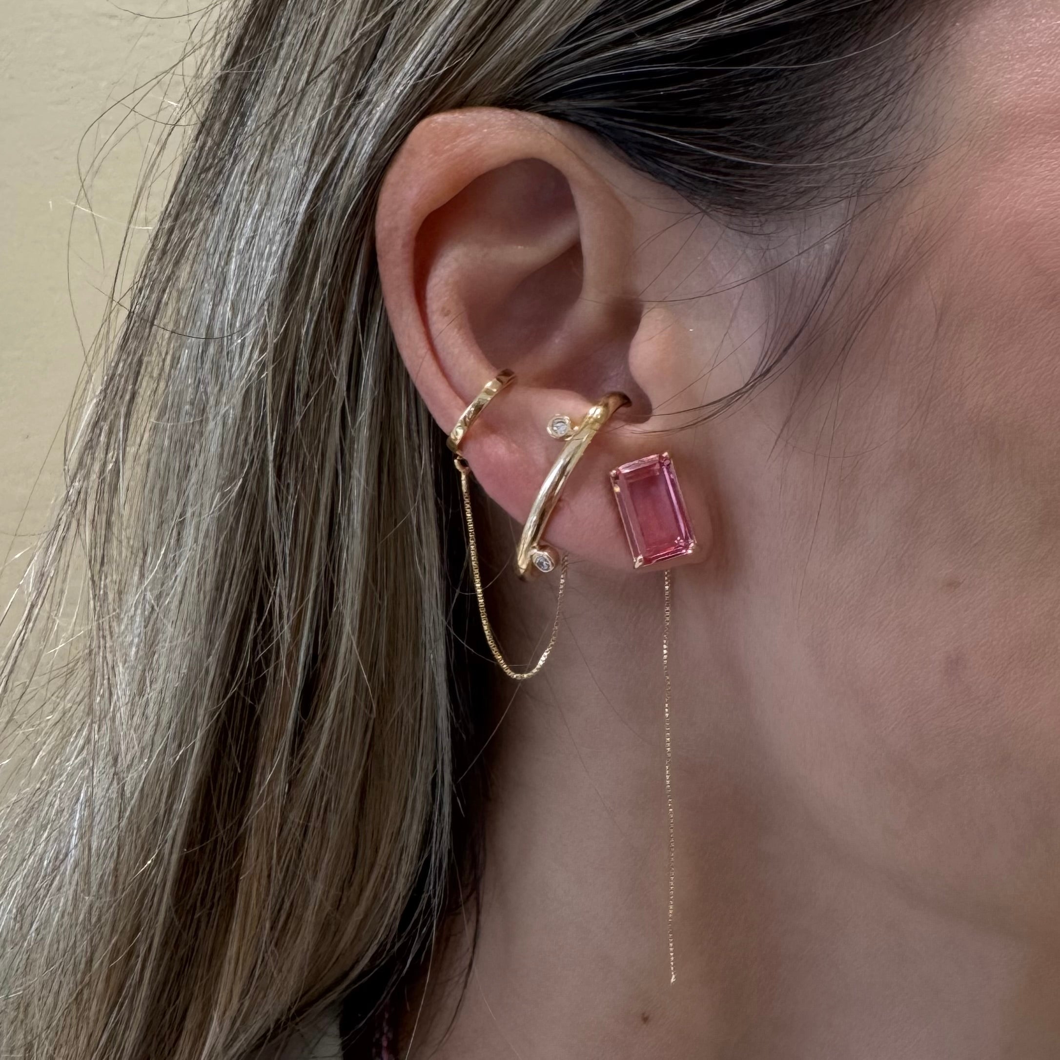 Brinco rosa retangular