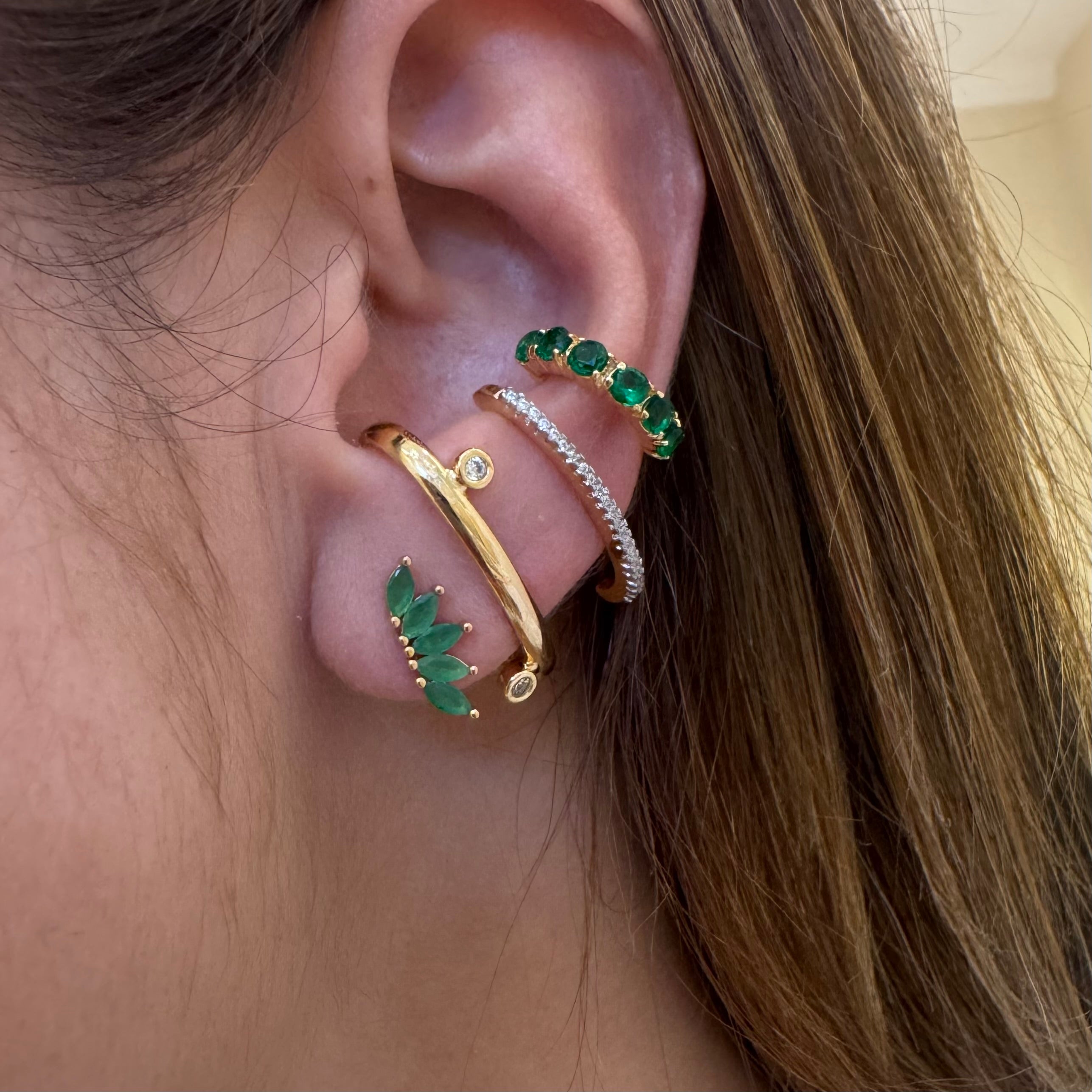Brinco mini ear cuff Esmeralda