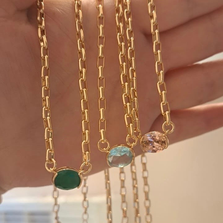 Colar esmeralda oval