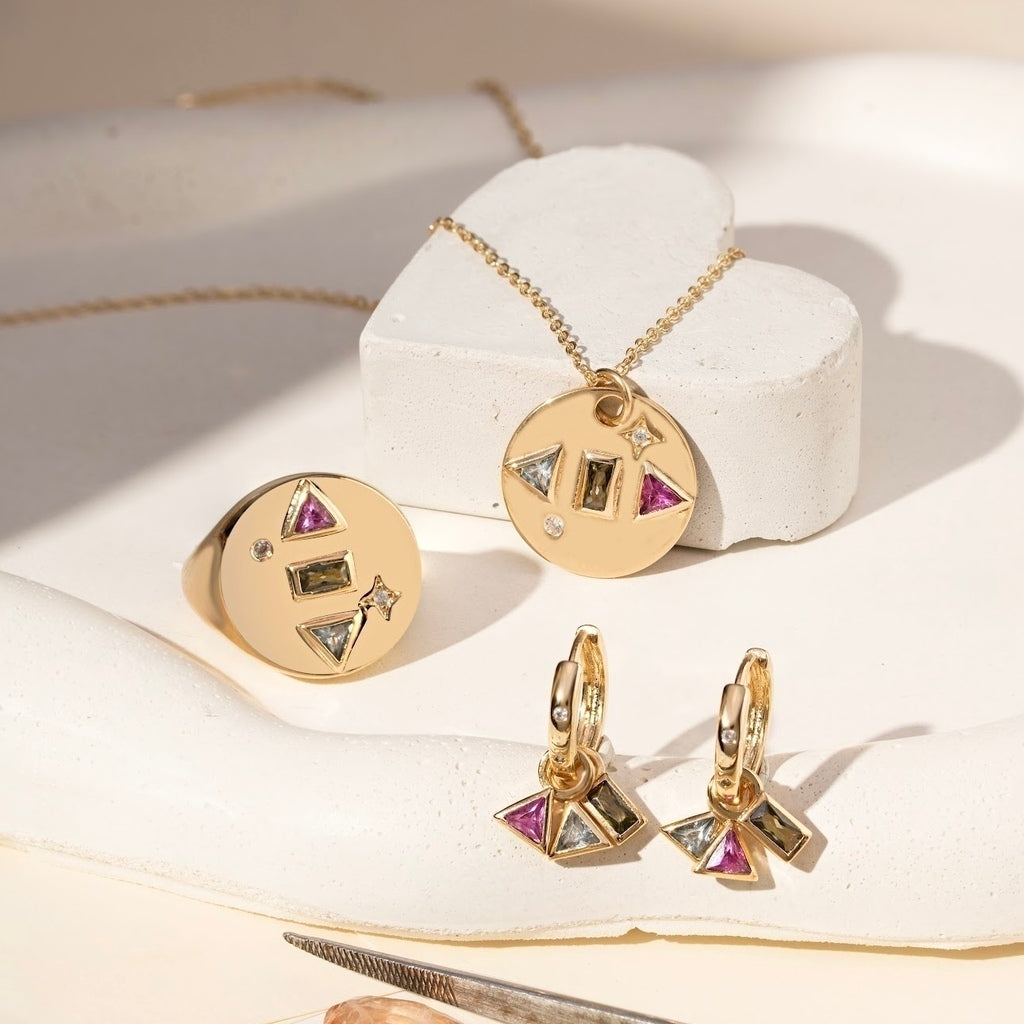 Brinco argola cristais geométricos