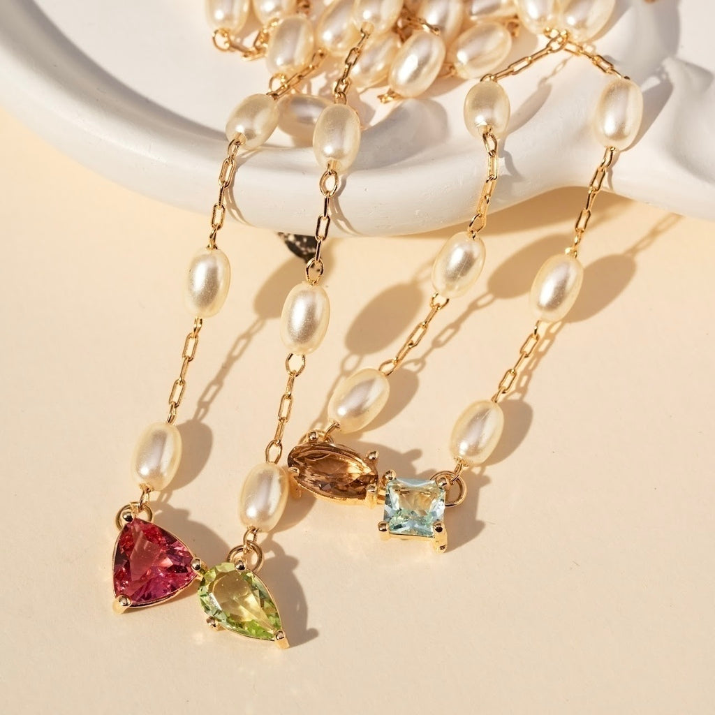 Colar escapulário cristais e pérolas