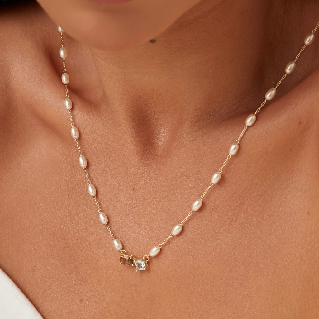 Colar escapulário cristais e pérolas