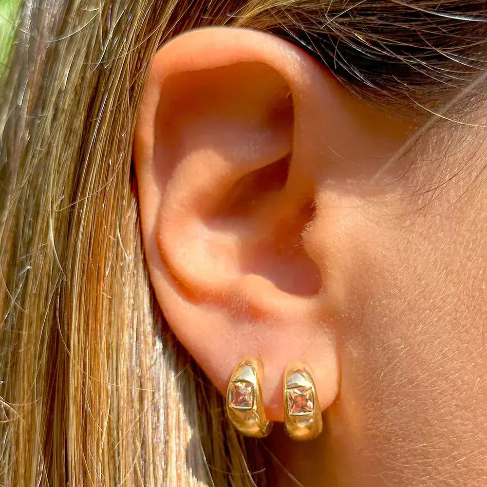 Brinco argola cristal quadrado