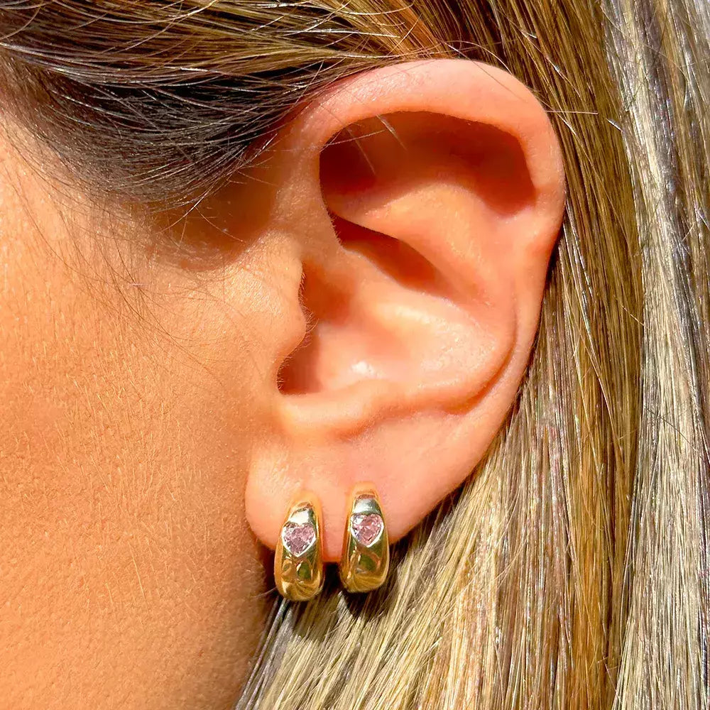 Brinco argola coração de cristal