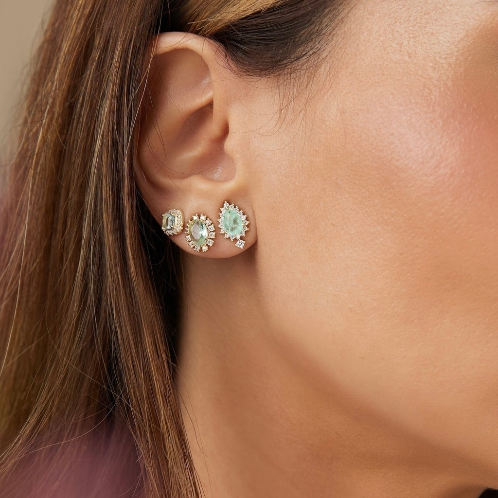 Brinco oval cristal berilo