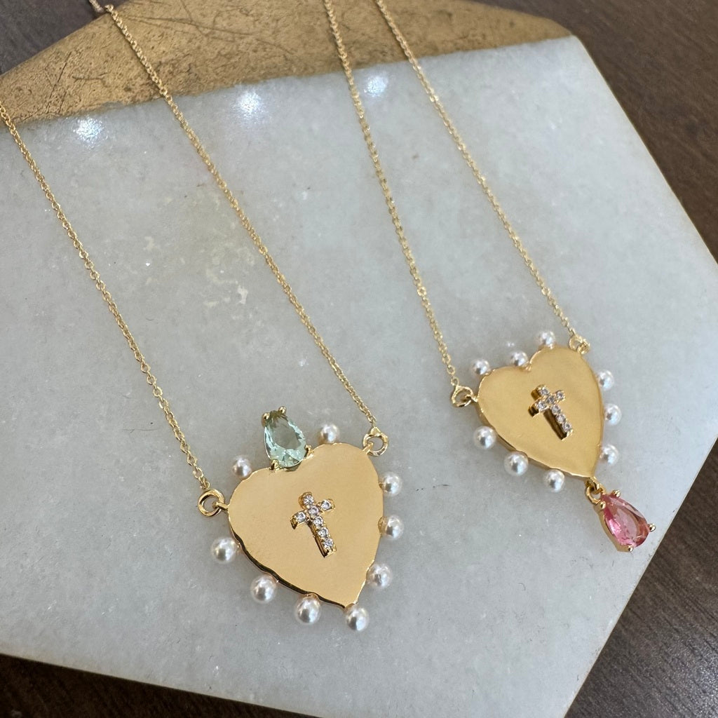 Colar escapulário mini pérolas