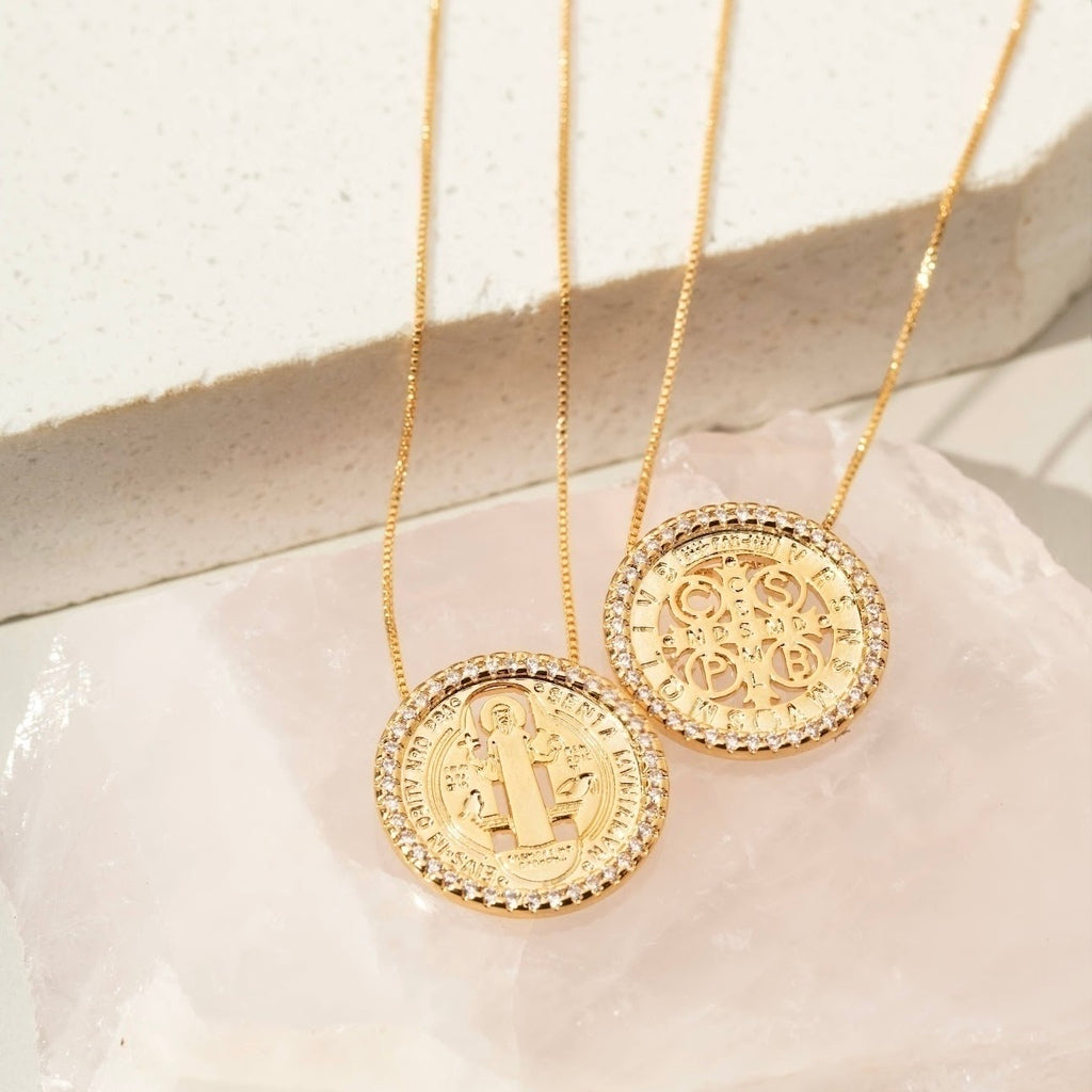 Colar escapulário São Bento