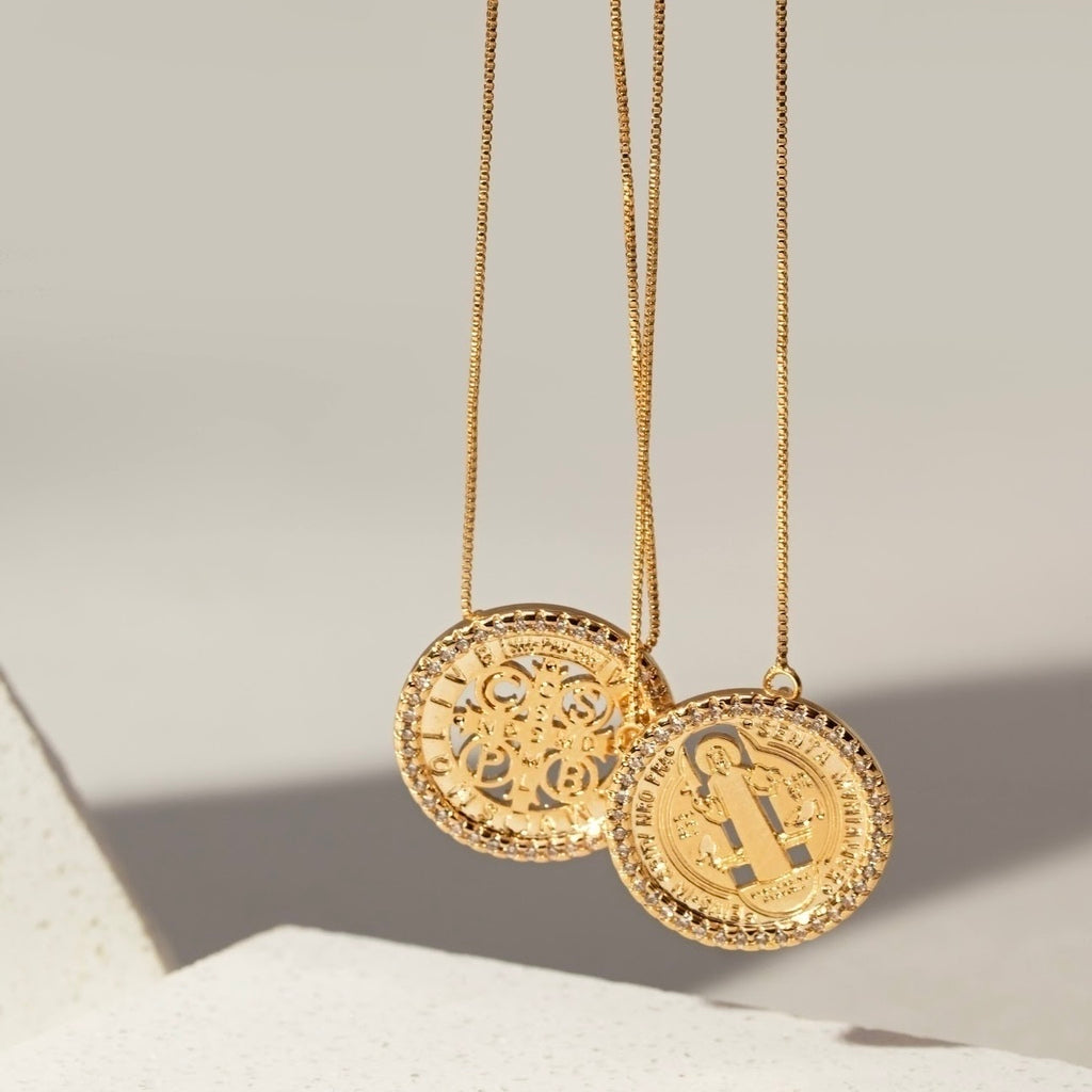 Colar escapulário São Bento