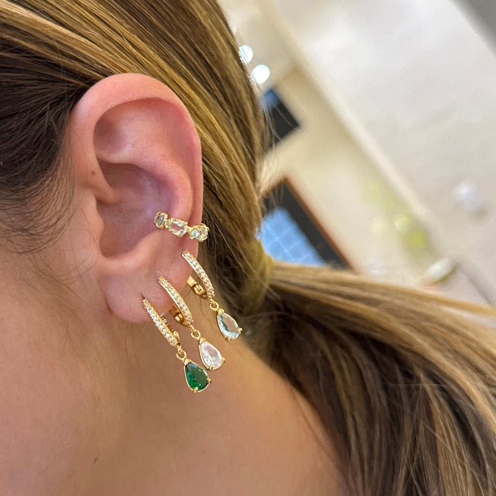 Brinco argola cravejada gota